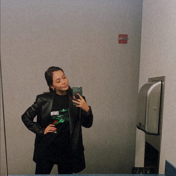 Meet your Posher, Renata - Picture 1 of 1